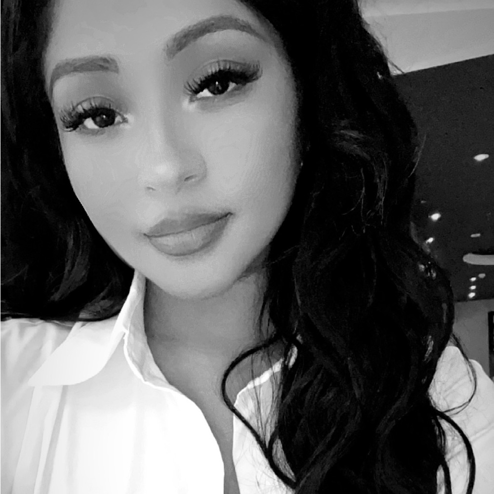 Meet your Posher, Sydni